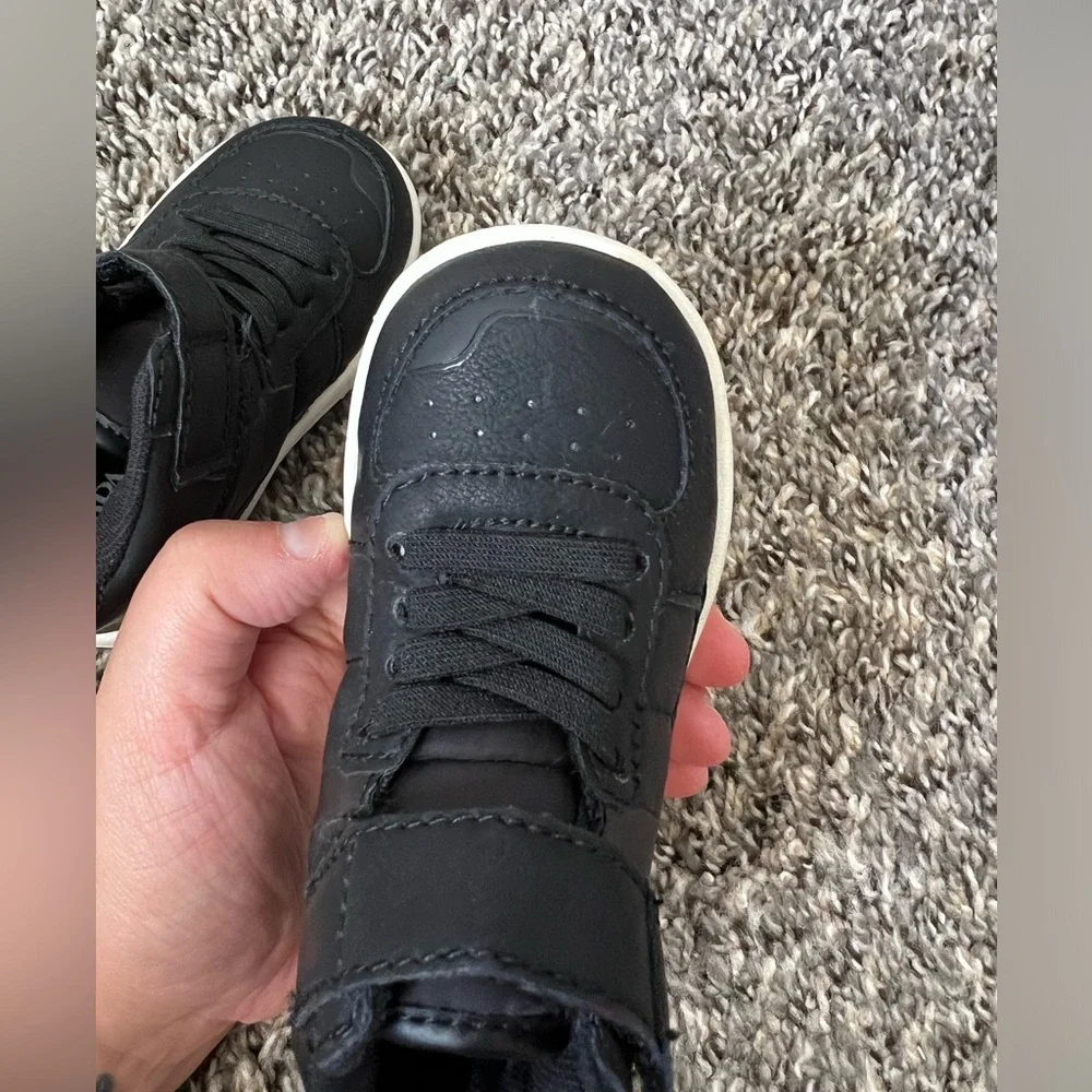 Zara Kids Black Velcro Strap Sneakers Toddler Size US 4.5 /‎ EU 20